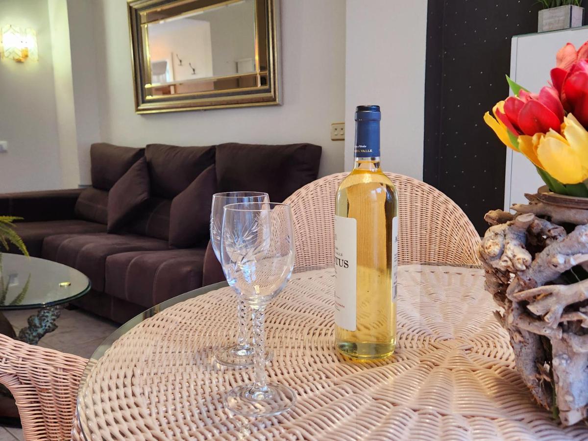 Yumbo Queen Apartment San Bartolomé Zewnętrze zdjęcie